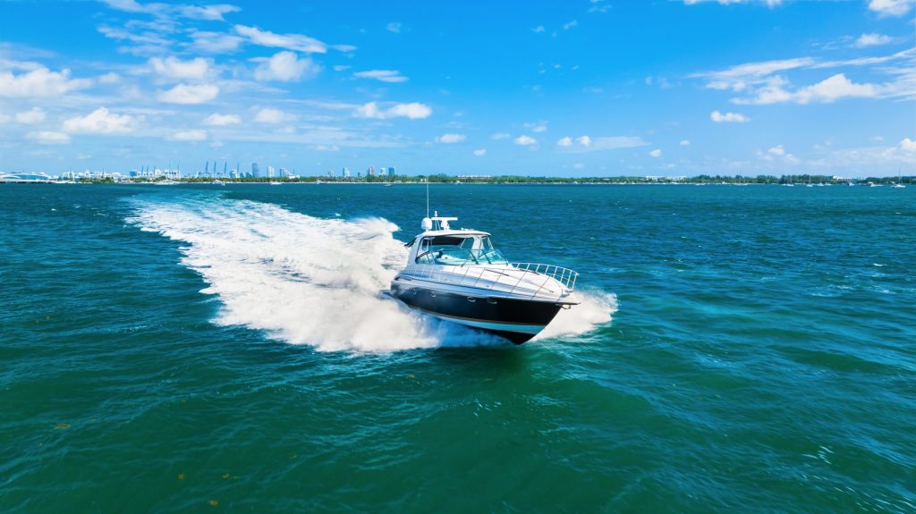 48' Formula' Miami Luxury Modern Yacht Rental Charter