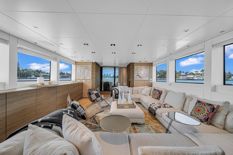 94' Sanlorenzo ASTONISH Miami Luxury Modern Yacht Rental Charter