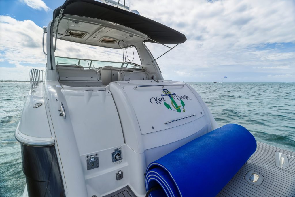 48' Formula' Miami Luxury Modern Yacht Rental Charter