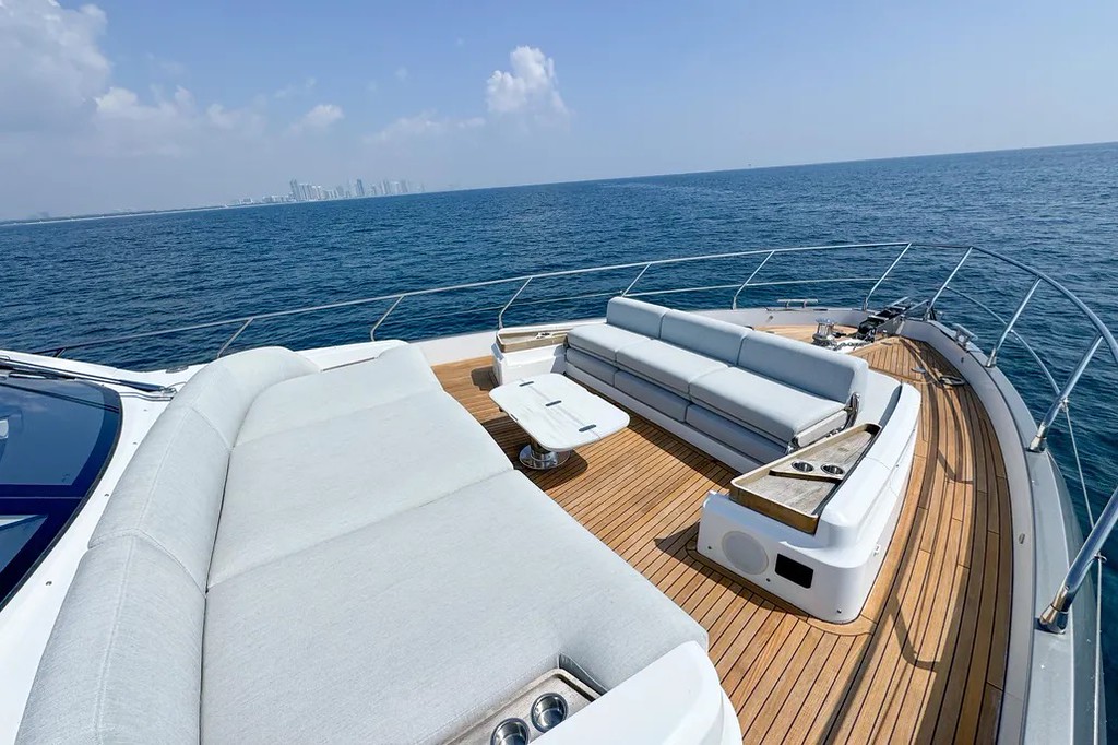68' Azimut SPYSEA' Miami Luxury Modern Yacht Rental Charter