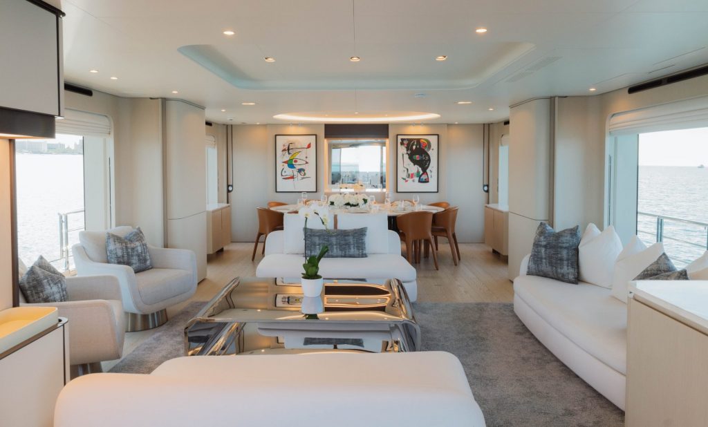 105' Azimut' Miami Luxury Modern Yacht Rental Charter