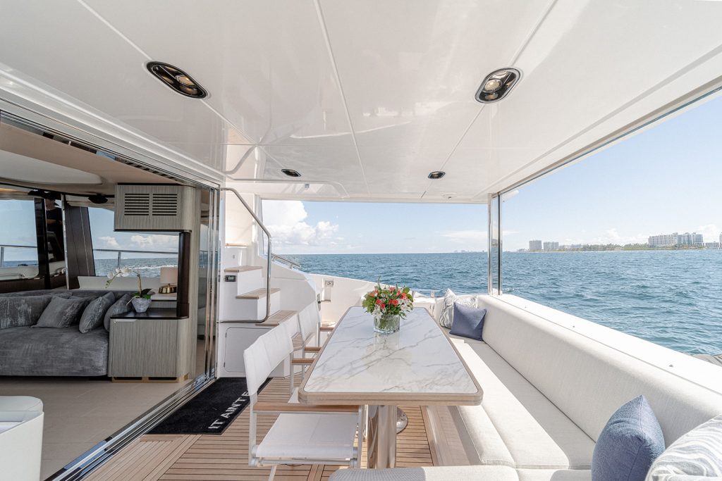 60' Azimut IT AIN'T EASY' Fort Lauderdale Luxury Modern Yacht Rental Charter
