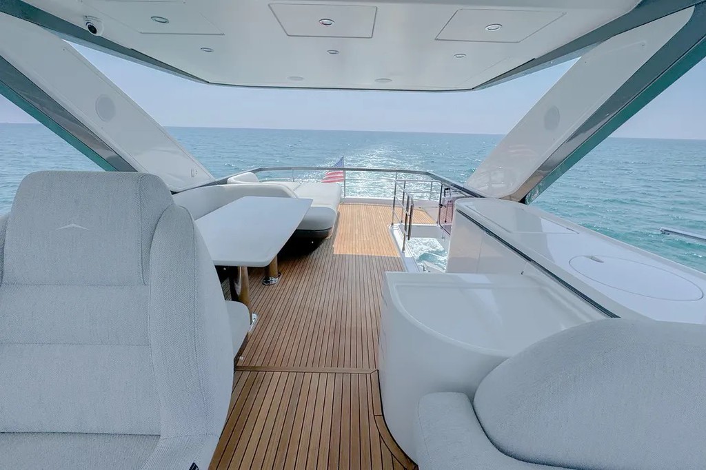 68' Azimut SPYSEA' Miami Luxury Modern Yacht Rental Charter