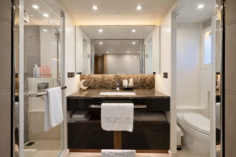 90' Horizon ROCK STARS Palm Beach Luxury Modern Yacht Rental Charter