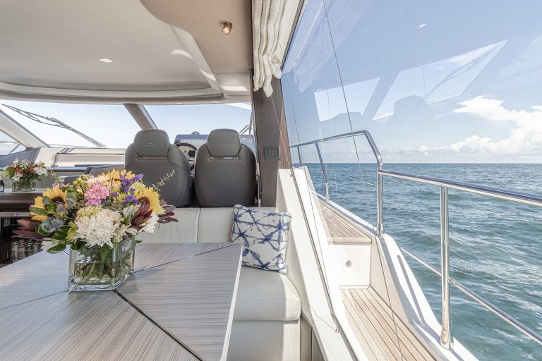 60' Azimut IT AIN'T EASY' Fort Lauderdale Luxury Modern Yacht Rental Charter