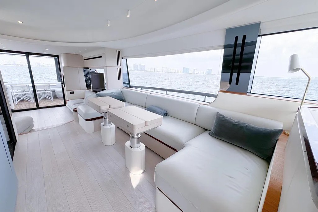68' Azimut SPYSEA' Miami Luxury Modern Yacht Rental Charter