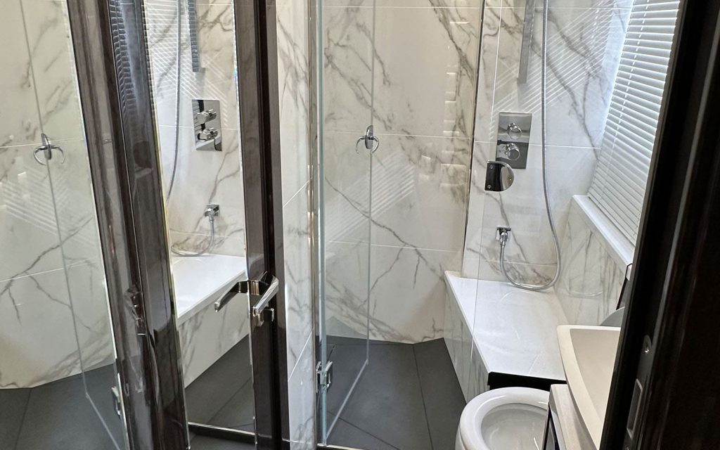 68' Galeon' Palm Beach Luxury Modern Yacht Rental Charter