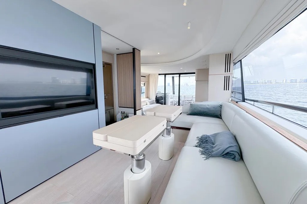 68' Azimut SPYSEA' Miami Luxury Modern Yacht Rental Charter