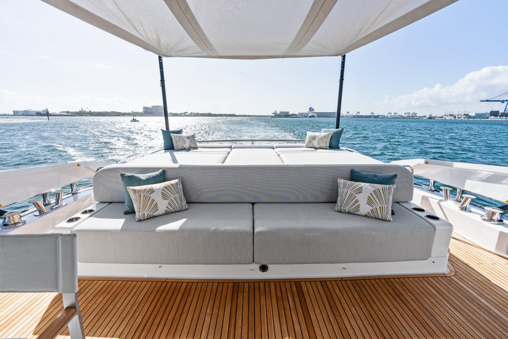 80' Azimut XTREME' Miami Luxury Modern Yacht Rental Charter