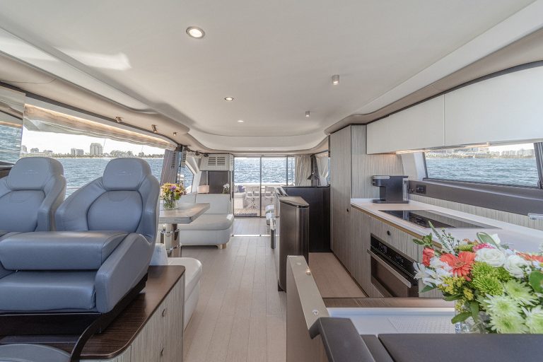 60' Azimut IT AIN'T EASY' Fort Lauderdale Luxury Modern Yacht Rental Charter