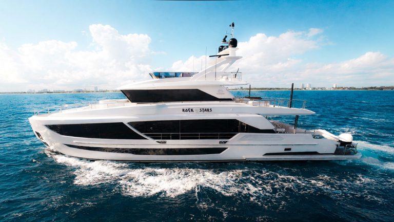 90' Horizon ROCK STARS Palm Beach Luxury Modern Yacht Rental Charter