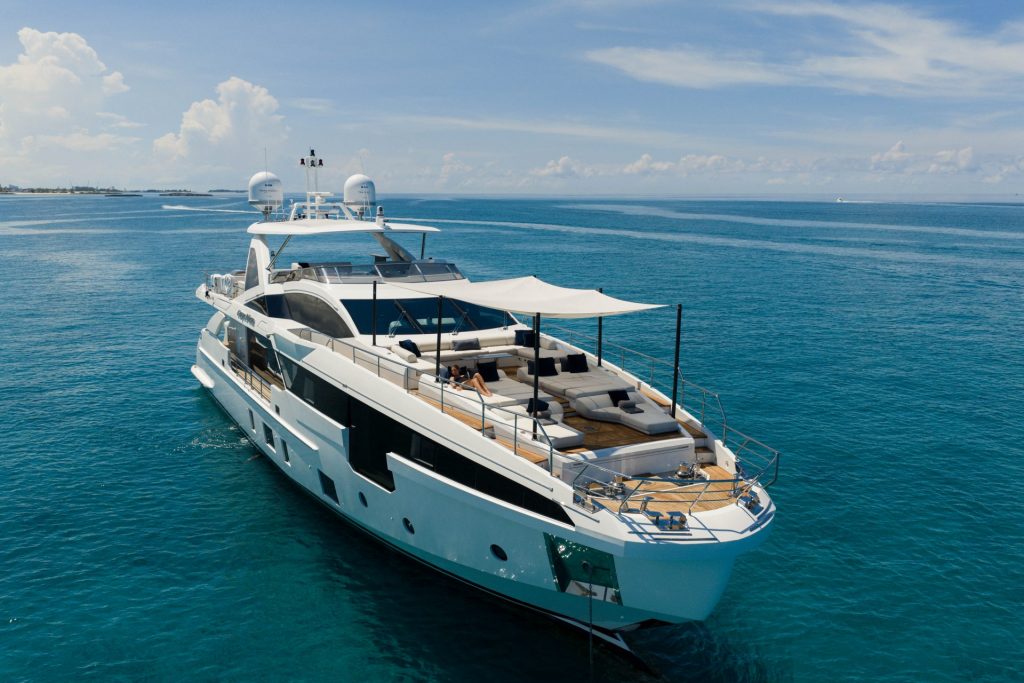 105' Azimut' Miami Luxury Modern Yacht Rental Charter