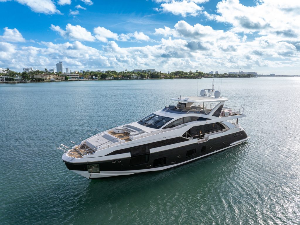88' Azimut CLOUD 9' Miami Luxury Modern Yacht Rental Charter