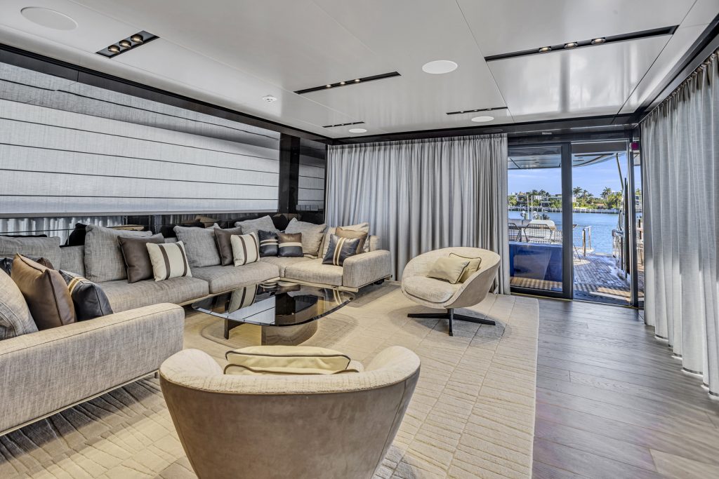 116' Pershing GTX Miami Luxury Modern Yacht Rental Charter