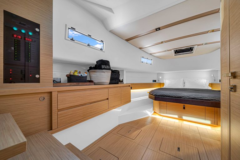 43' Pardo' Miami Luxury Modern Yacht Rental Charter