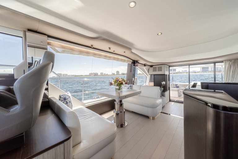 60' Azimut IT AIN'T EASY' Fort Lauderdale Luxury Modern Yacht Rental Charter