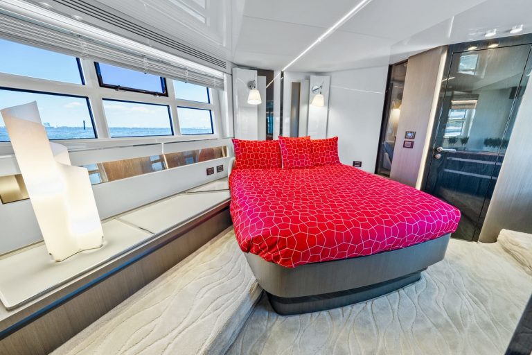 72' Azimut S7' Miami Luxury Modern Yacht Rental Charter
