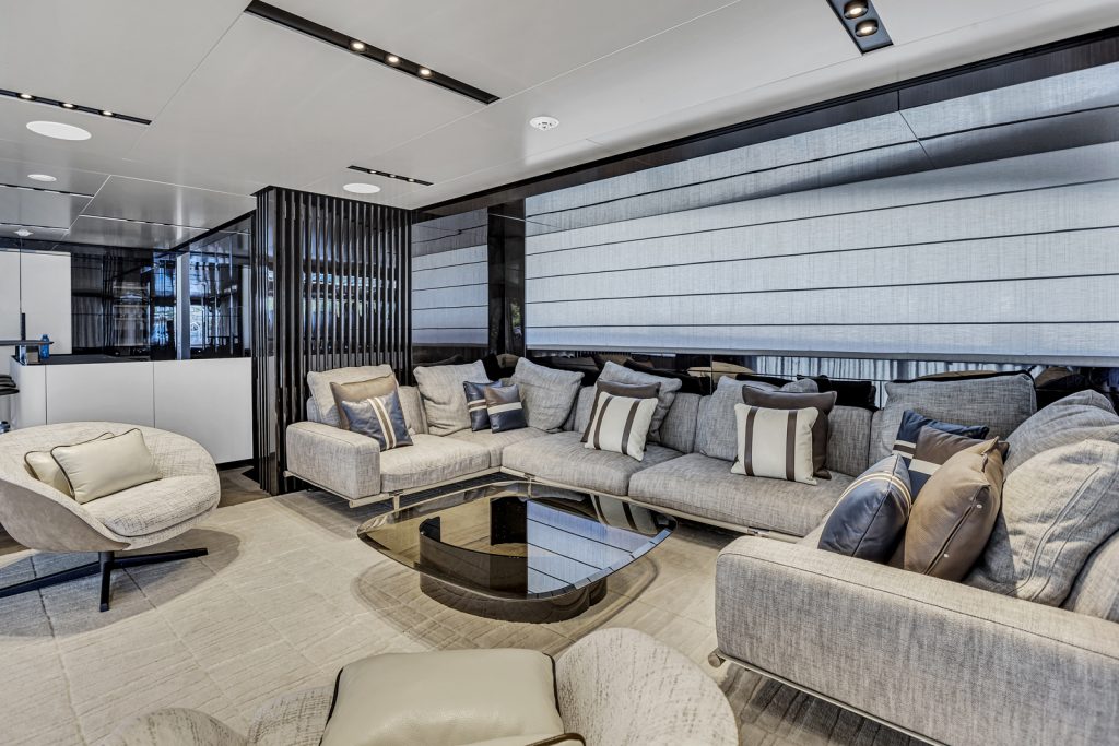 116' Pershing GTX Miami Luxury Modern Yacht Rental Charter