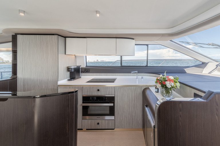 60' Azimut IT AIN'T EASY' Fort Lauderdale Luxury Modern Yacht Rental Charter