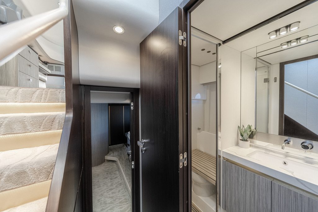 60' Azimut IT AIN'T EASY' Fort Lauderdale Luxury Modern Yacht Rental Charter