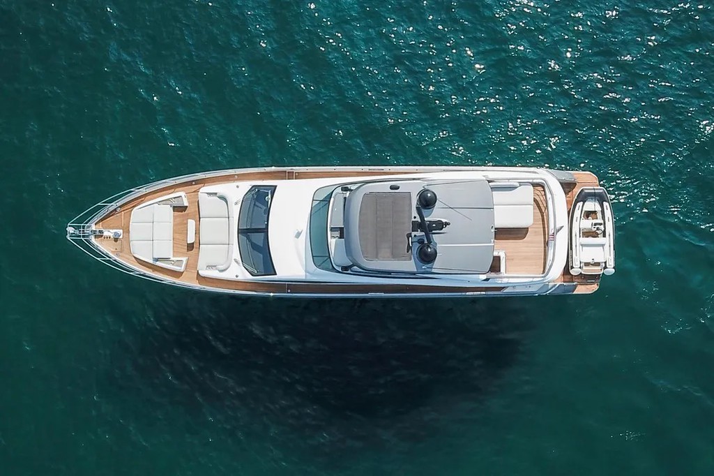 68' Azimut SPYSEA' Miami Luxury Modern Yacht Rental Charter