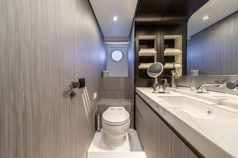 60' Azimut IT AIN'T EASY' Fort Lauderdale Luxury Modern Yacht Rental Charter