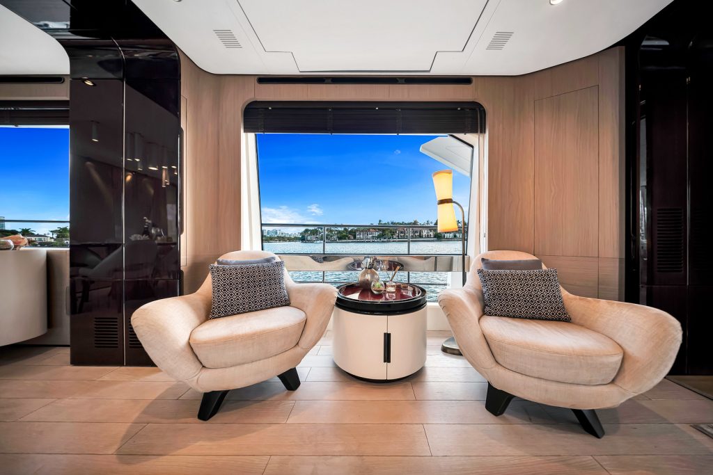 88' Azimut CLOUD 9' Miami Luxury Modern Yacht Rental Charter