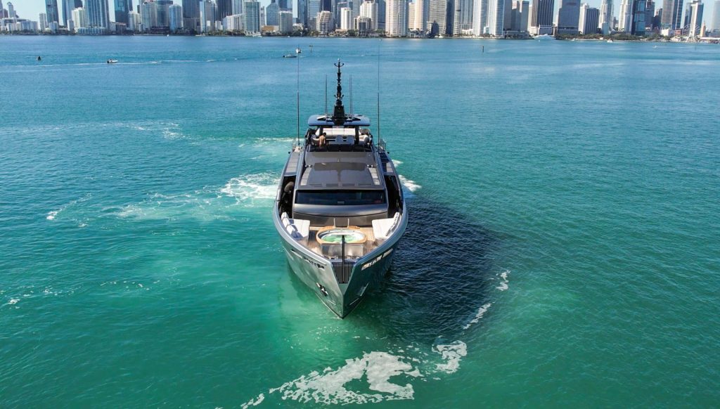 116' Pershing GTX Miami Luxury Modern Yacht Rental Charter