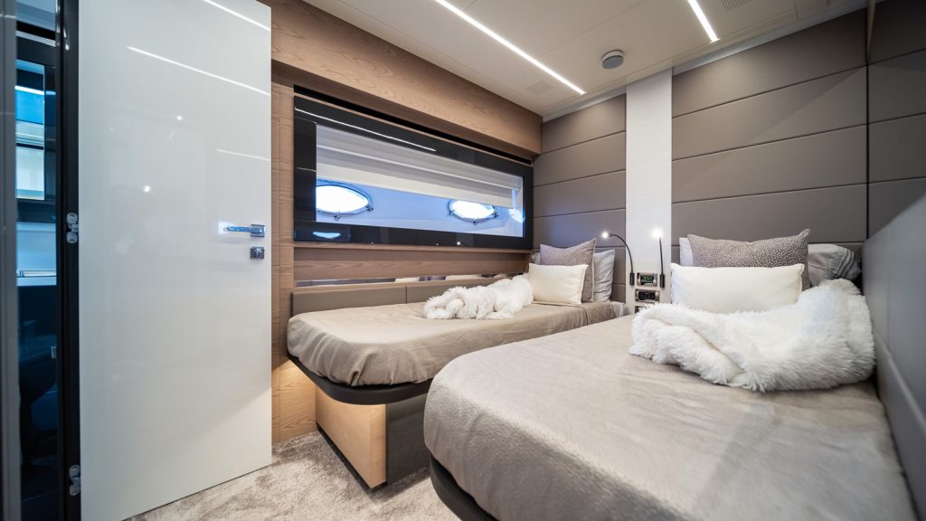 70' Pershing LIQUID' Fort Lauderdale Luxury Modern Yacht Rental Charter