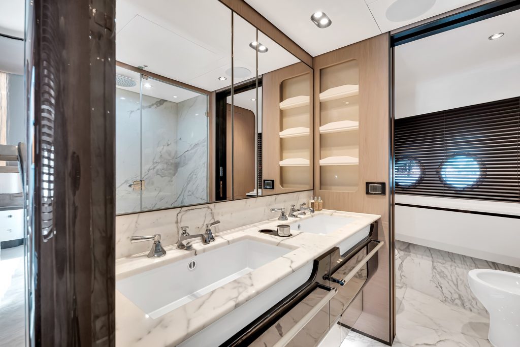 88' Azimut CLOUD 9' Miami Luxury Modern Yacht Rental Charter