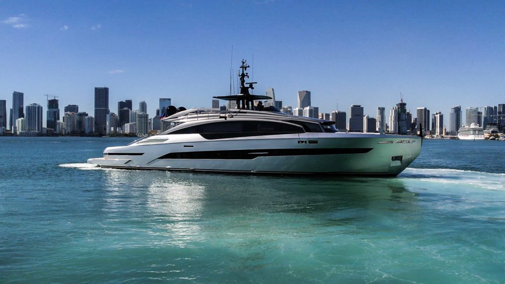 116' Pershing GTX Miami Luxury Modern Yacht Rental Charter