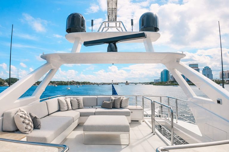 90' Horizon ROCK STARS Palm Beach Luxury Modern Yacht Rental Charter