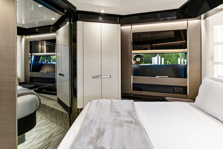 80' Azimut XTREME' Miami Luxury Modern Yacht Rental Charter