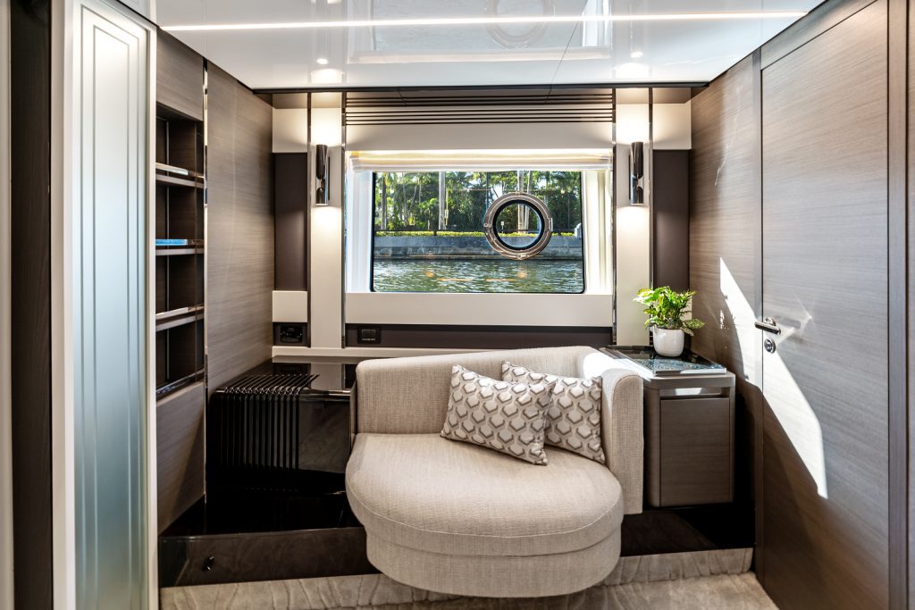 80' Azimut XTREME' Miami Luxury Modern Yacht Rental Charter