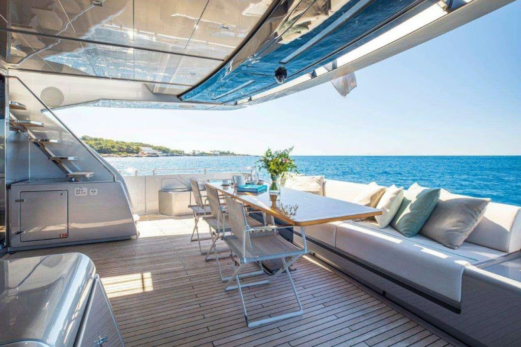 100' Riva STW' Nassau Luxury Modern Yacht Rental Charter