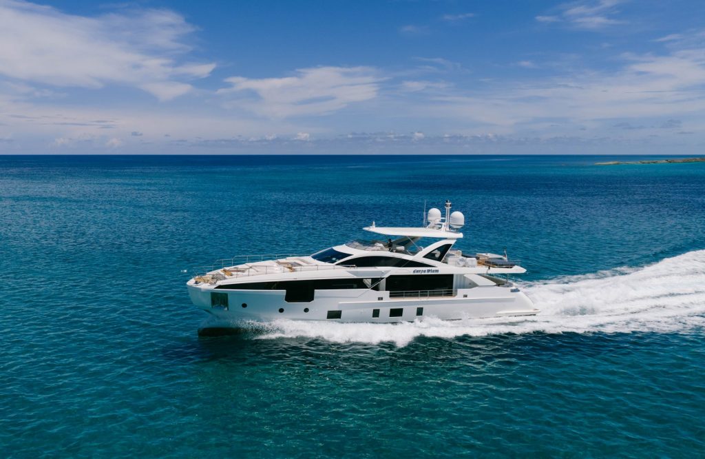 105' Azimut' Miami Luxury Modern Yacht Rental Charter
