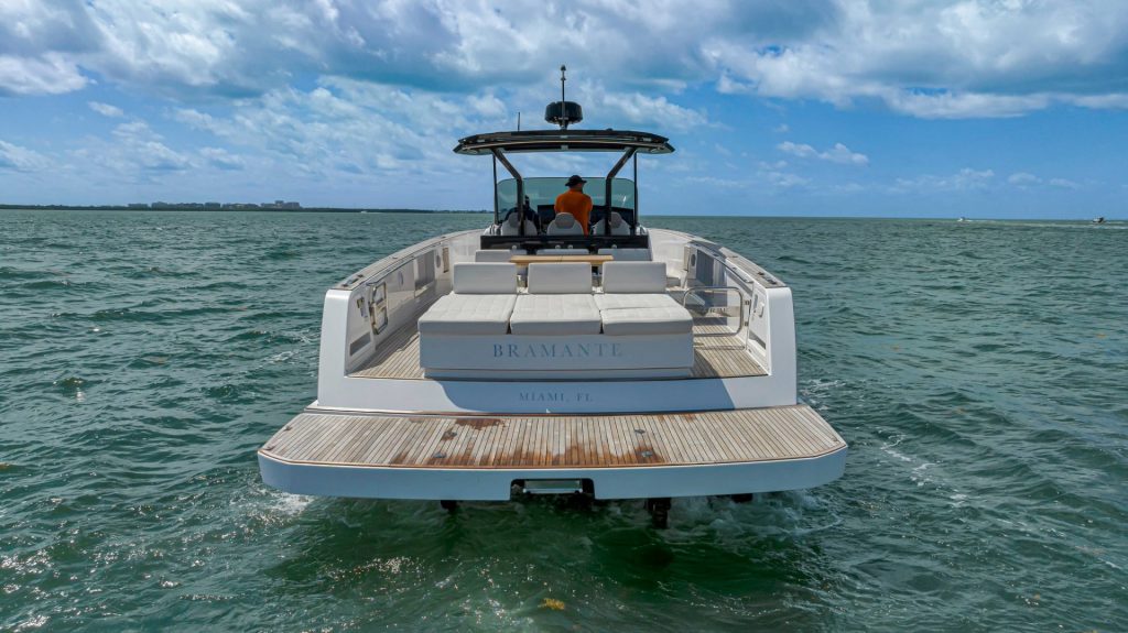 43' Pardo' Miami Luxury Modern Yacht Rental Charter