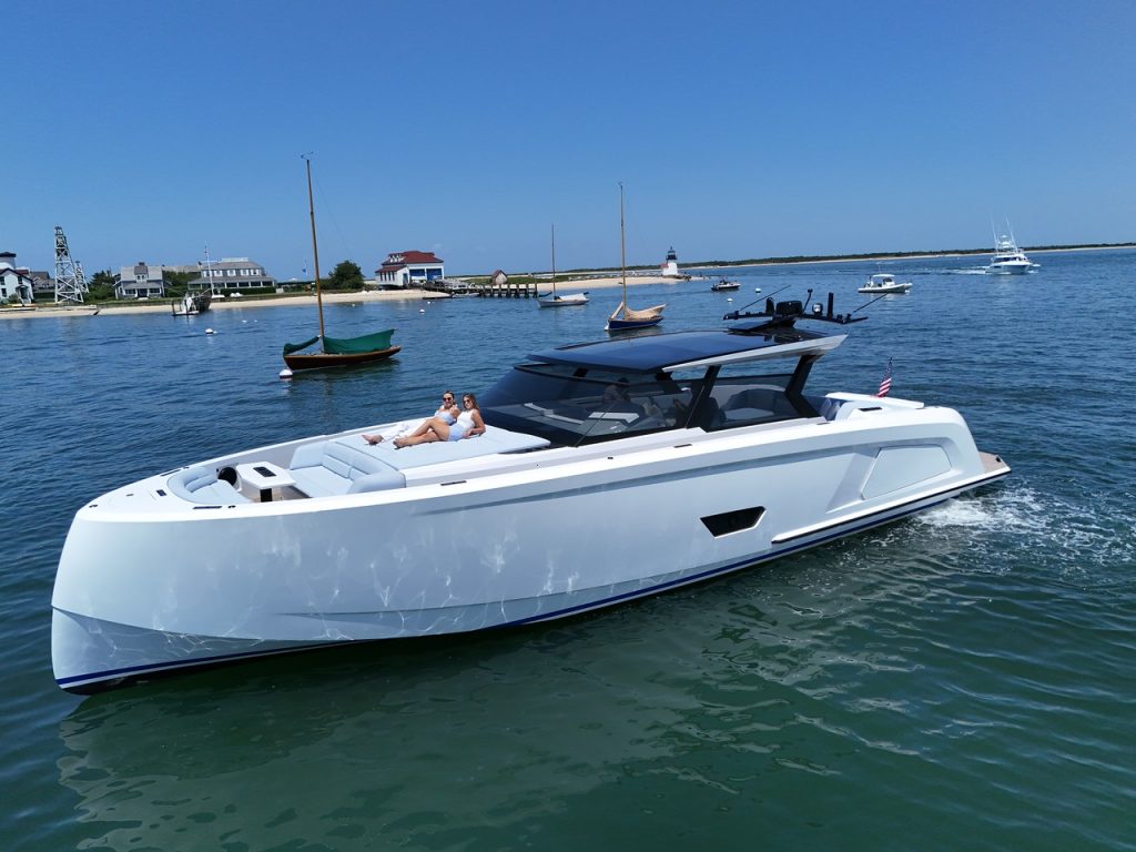 58' Vanquish' Palm Beach Luxury Modern Yacht Rental Charter