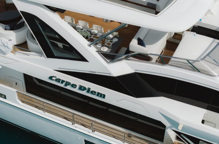 105' Azimut' Miami Luxury Modern Yacht Rental Charter