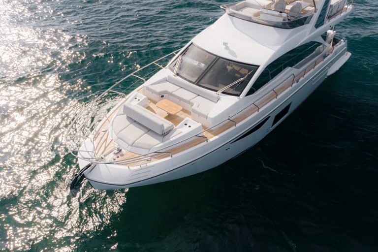 60' Azimut IT AIN'T EASY' Fort Lauderdale Luxury Modern Yacht Rental Charter