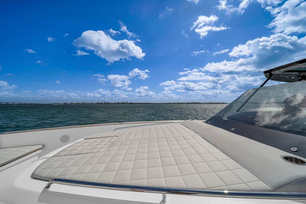 43' Pardo' Miami Luxury Modern Yacht Rental Charter