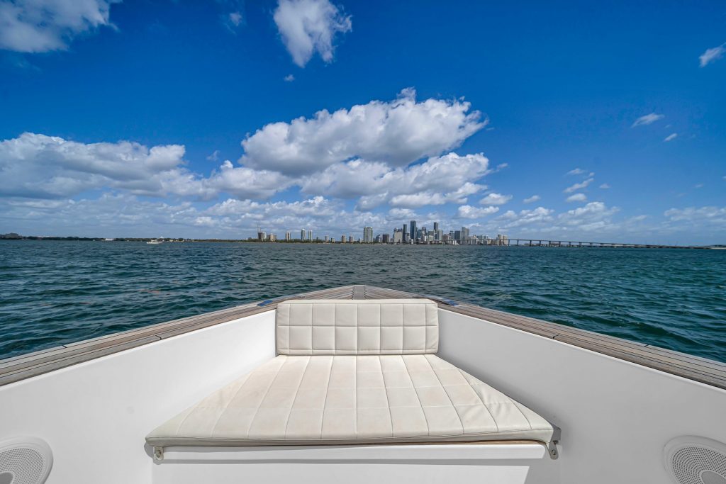 43' Pardo' Miami Luxury Modern Yacht Rental Charter