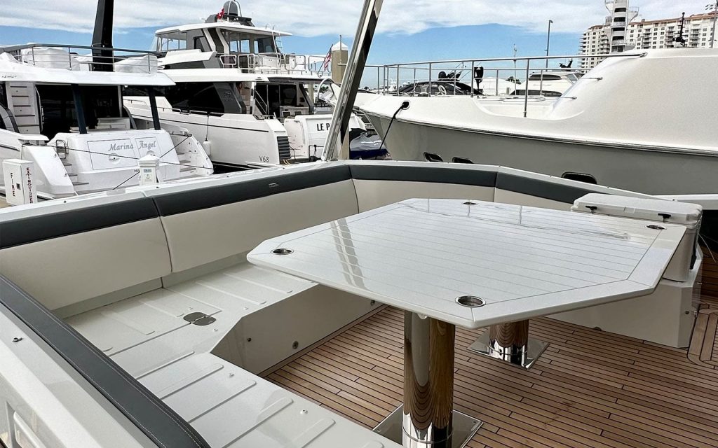 68' Galeon' Palm Beach Luxury Modern Yacht Rental Charter