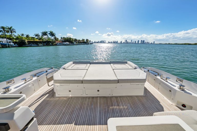 72' Azimut S7' Miami Luxury Modern Yacht Rental Charter