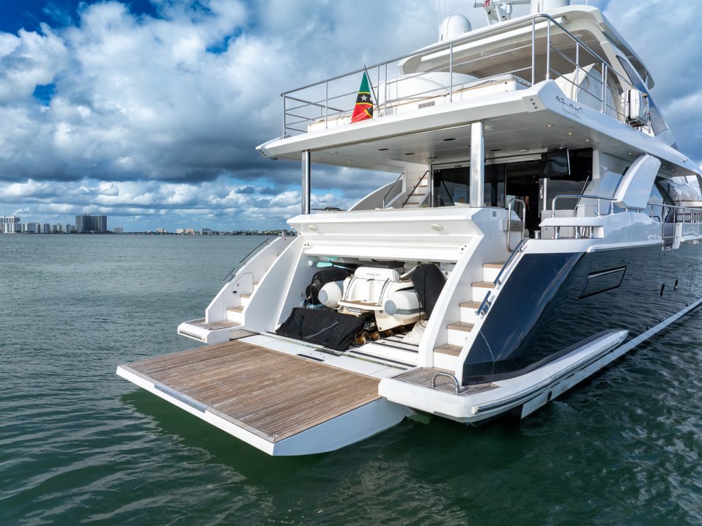 88' Azimut CLOUD 9' Miami Luxury Modern Yacht Rental Charter